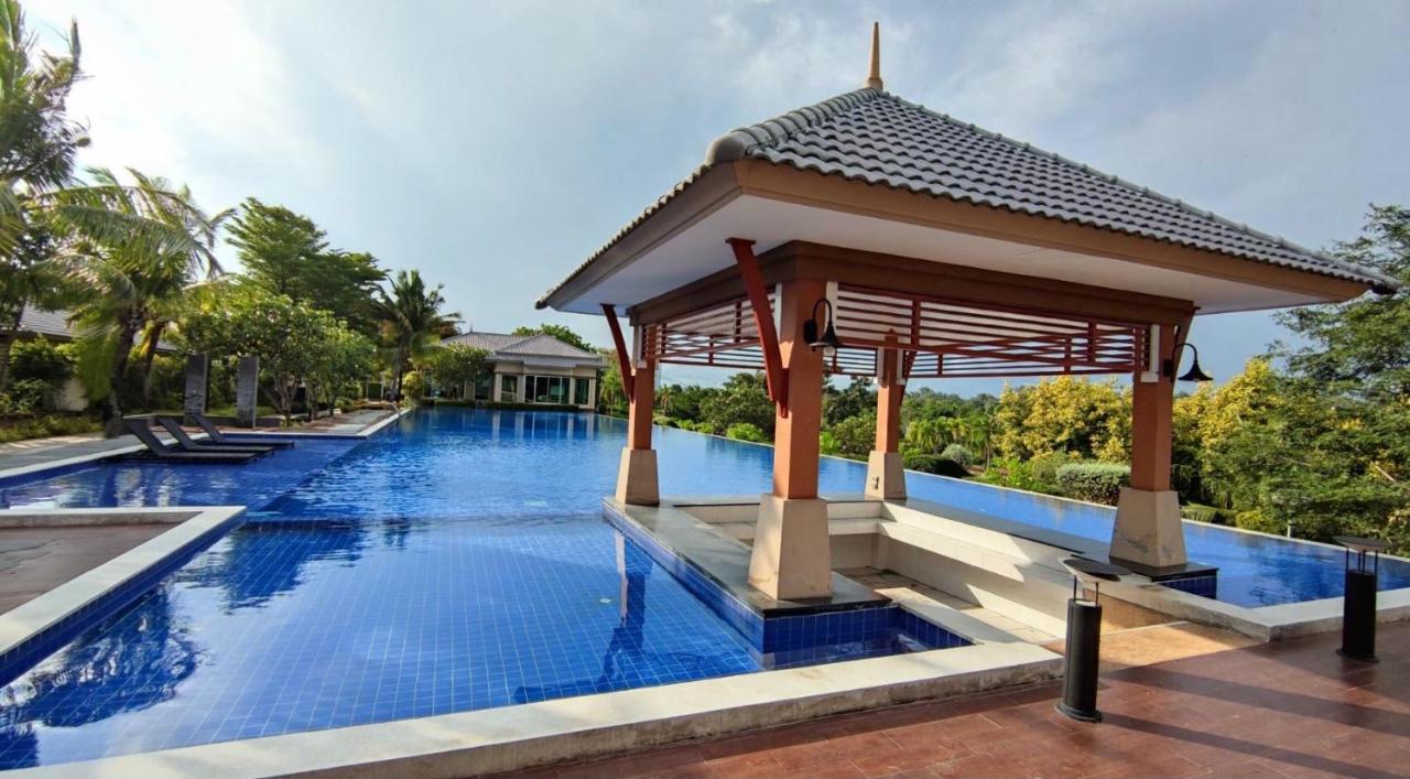 Family House @ Casa Seaside Rayong Villa Ban Chak Phai Екстериор снимка